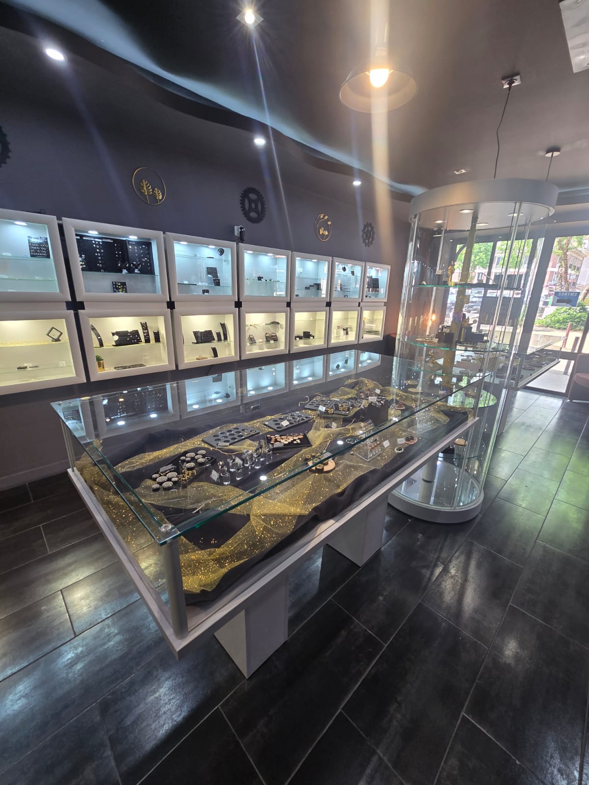 vitrine-bijoux