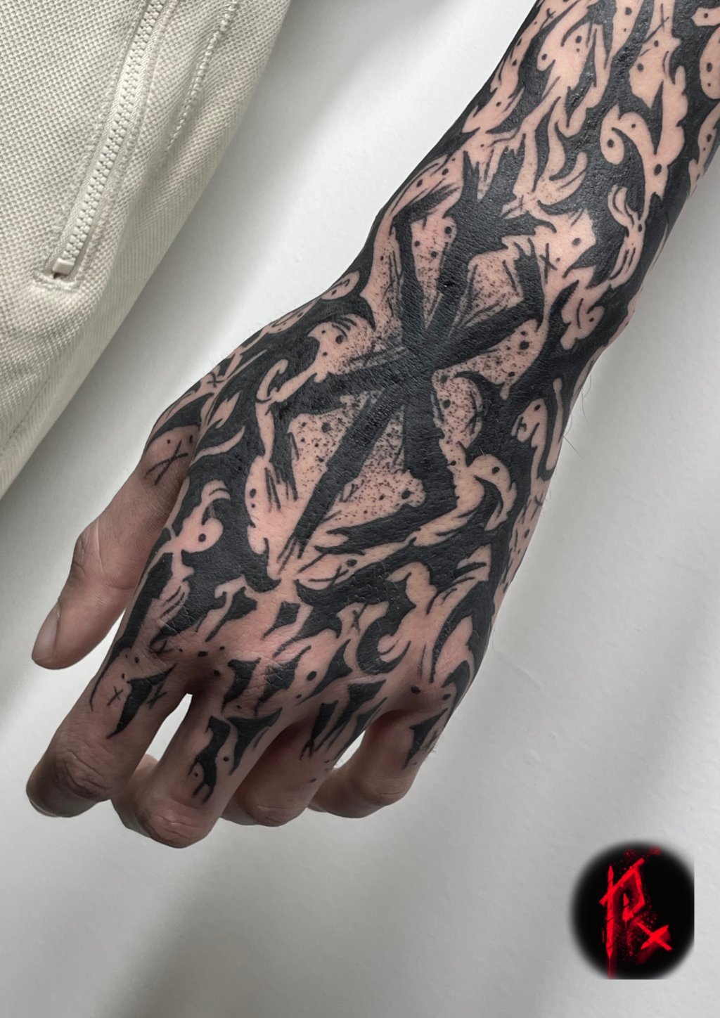 tattoo-black-hand