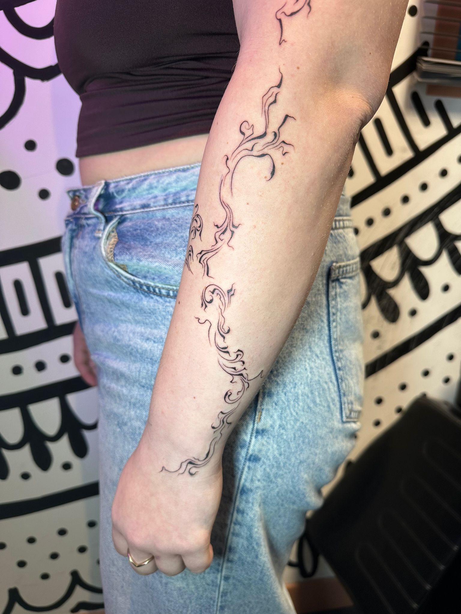 bras-chutes-petales-fleurs2