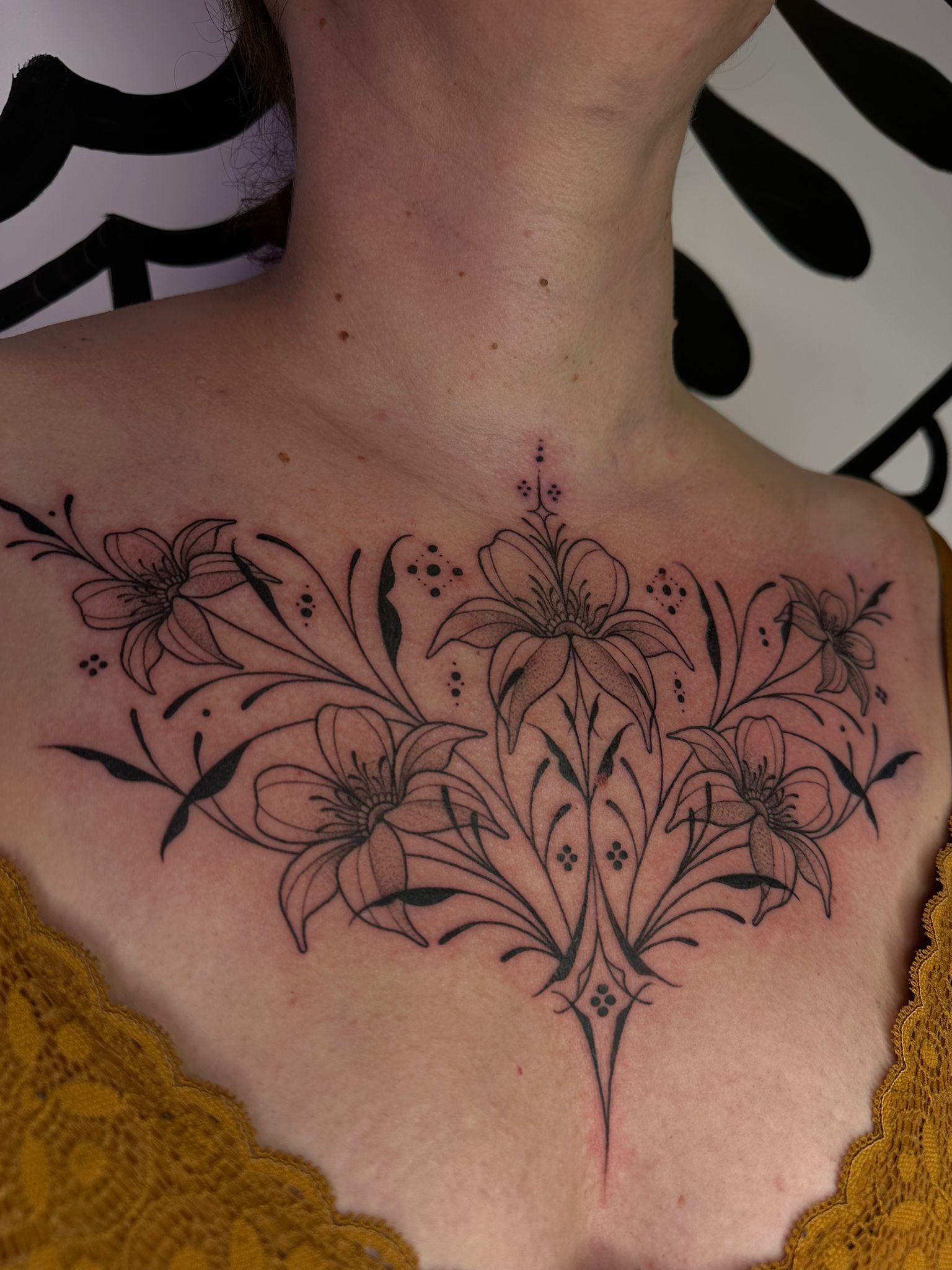chest-5-fleurs