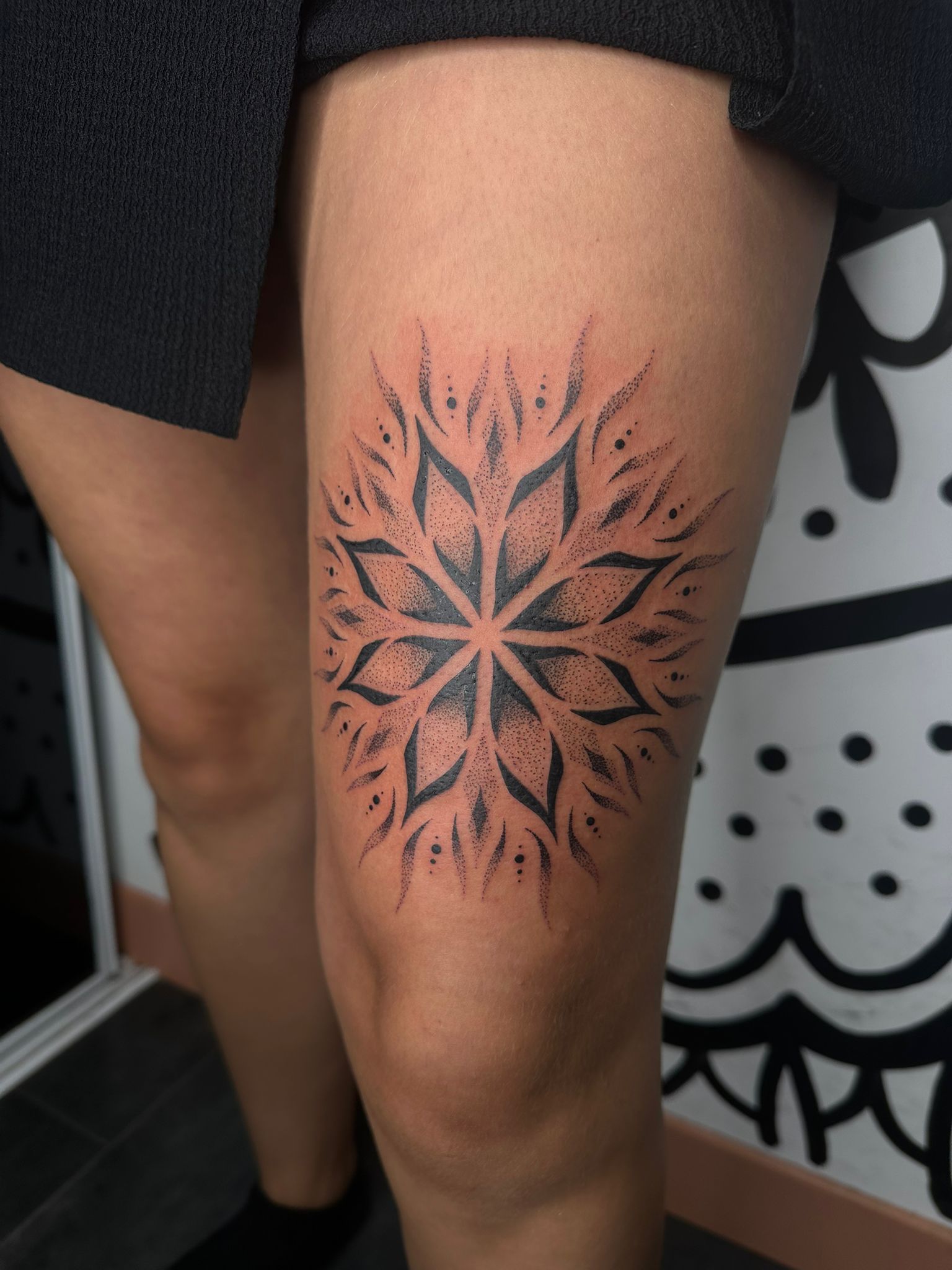 mandala-cuisse-front